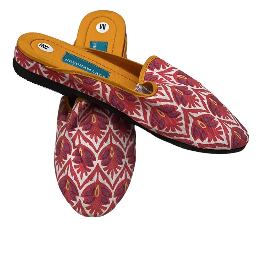 NWT ❤️Needham Lane slippers/scuffs. 💯 cotton upper. Rubber sole. Lux+prep